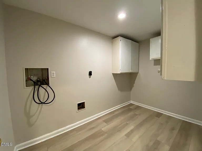 409 Killington Dr — Photo 15