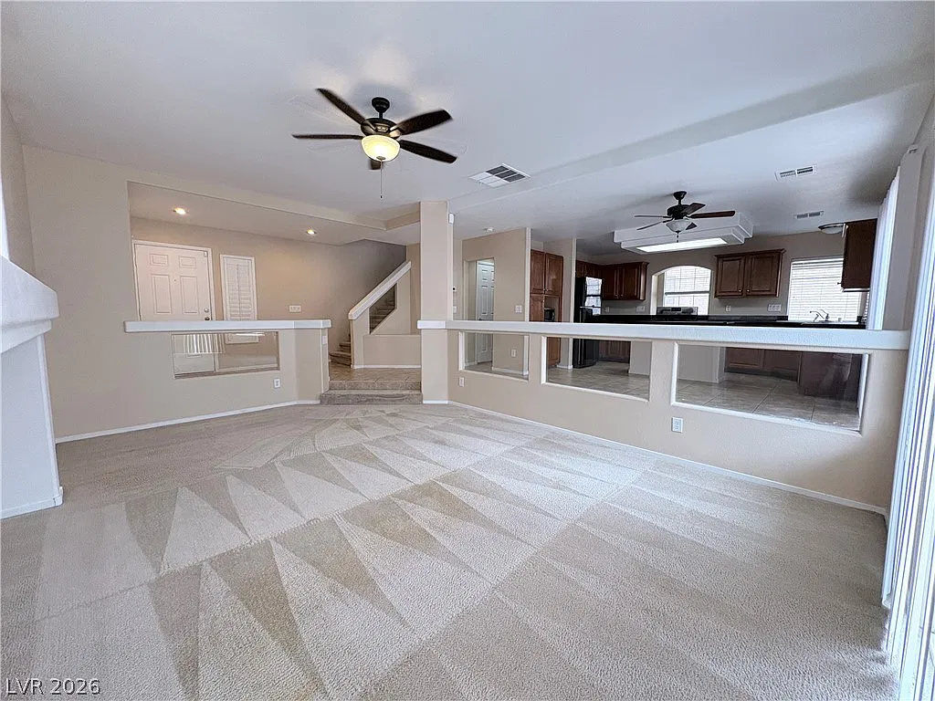 3 bed, 2.5 bath, 1972 sqft, $2,200 — Photo 4