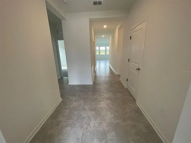 608 Daring Dr — Photo 2