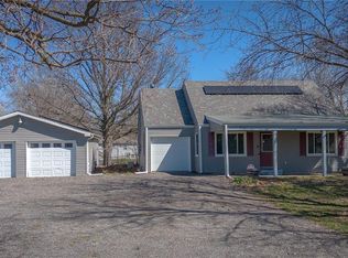 11131 N Oak Trafficway, Kansas City, MO 64155