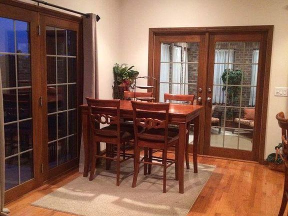 Eat in kitchen area 