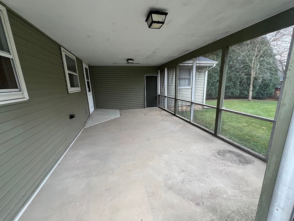 2nd image of 1351 Cottonwood Ln