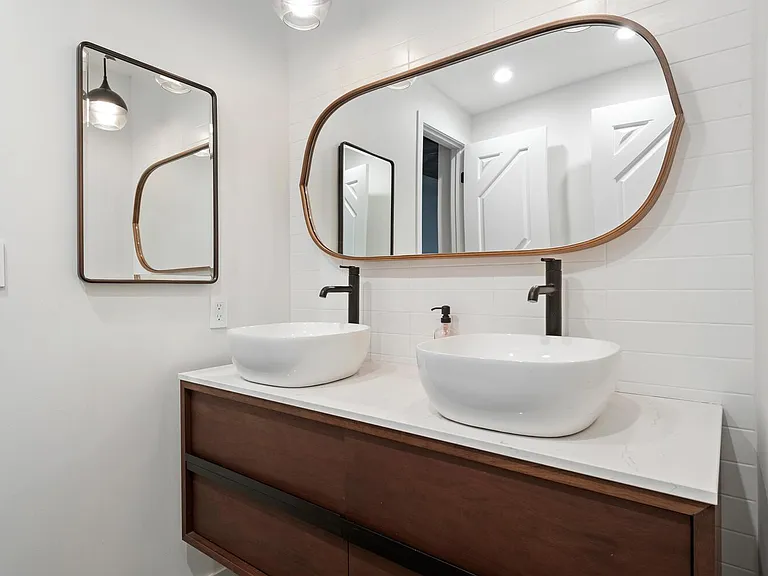 10021 E Grand Ave — Photo 42