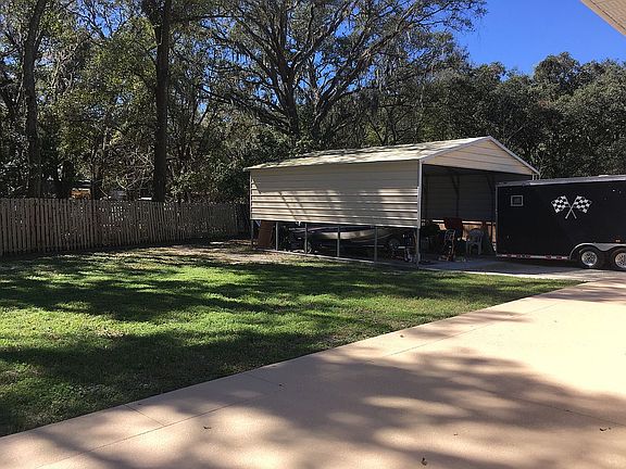 24x26 Building in back yard
