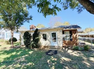 1012 Fair St, Burlington, NC 27217