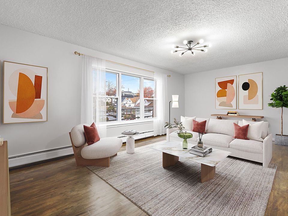 1st image of 384 Palisade Ave APT 3