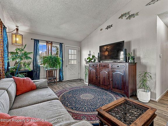 5th image of 2603 West Ave