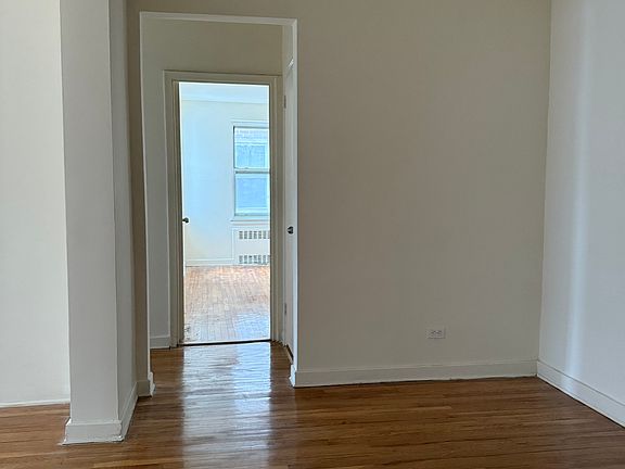 3rd image of 8335 139th St APT 4B