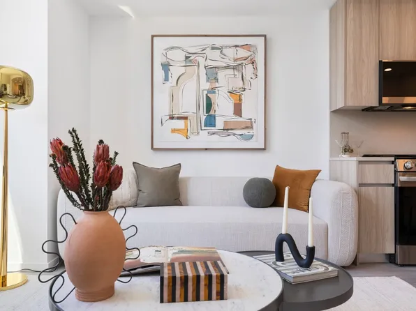 504 Sackett Street image 4 of 27