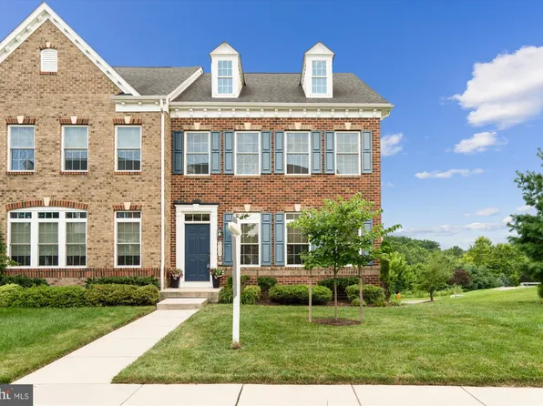 8135 Village Crest Dr #125, Ellicott City, MD 21043