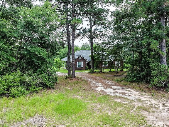 2nd image of 691 Bishop Rd