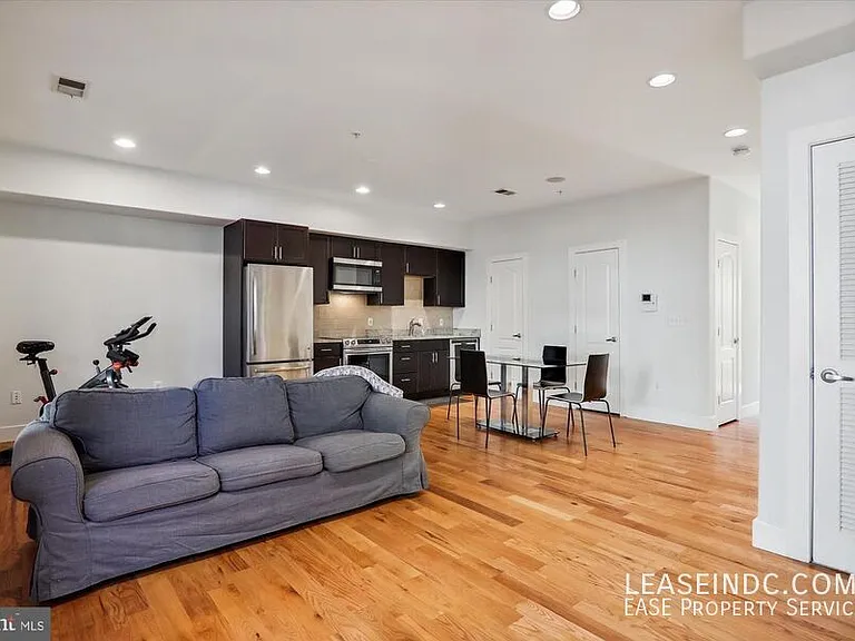 515 N St NW #2 — Photo 8
