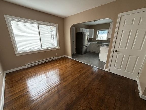 4th image of 1330 N Washington St #Bh