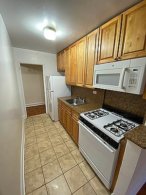 5th image of 14431 41st Ave APT 1G
