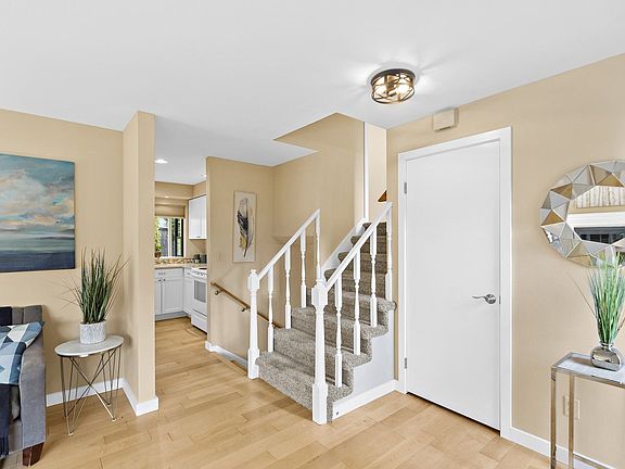 4th image of 1725 140th Ct SE