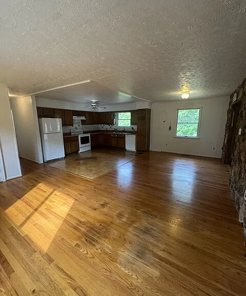 12 Dogwood Ln — Photo 31