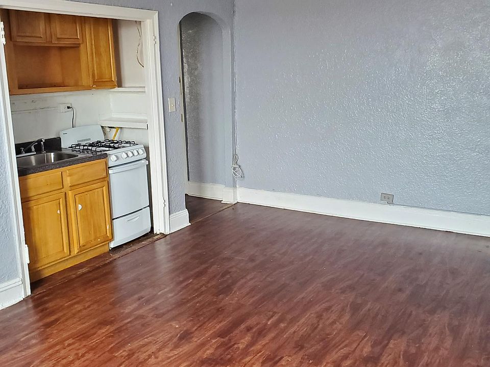 1st image of 145 S 1st Ave APT 4