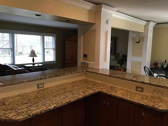 4th image of 1739 Mount Vernon Dr