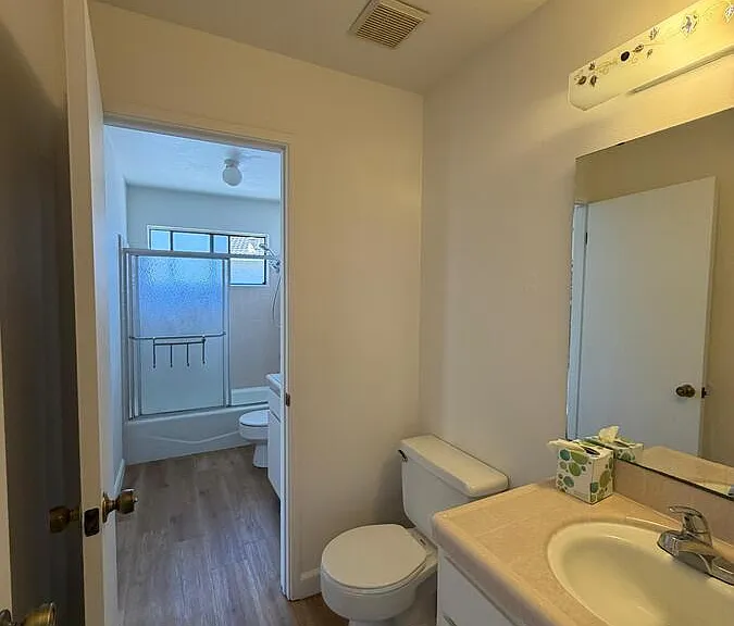 713 Frederick St — Photo 10