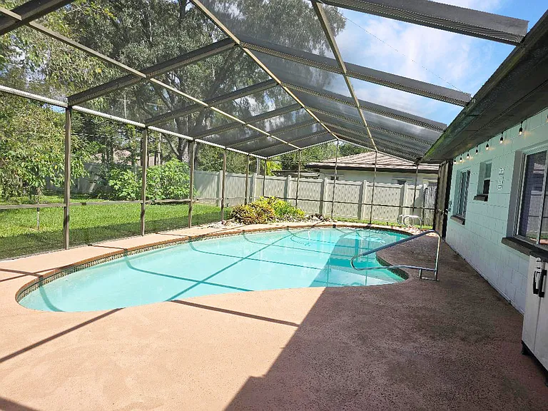11706 Shady Tree Pl — Photo 2