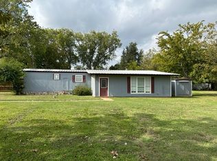 1700 E Apache Trl, Granbury, TX 76048