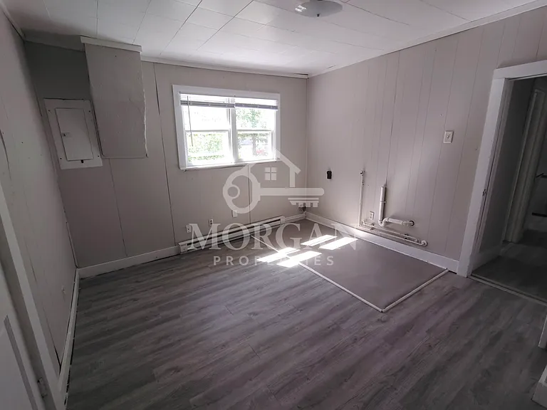1627 W 6th St — Photo 7