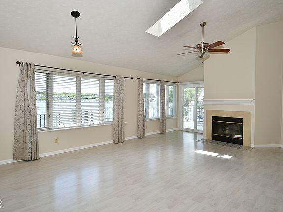 5th image of 3210 Eddy Ct