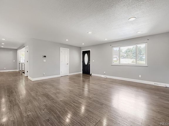 3rd image of 11046 Livingston Drive