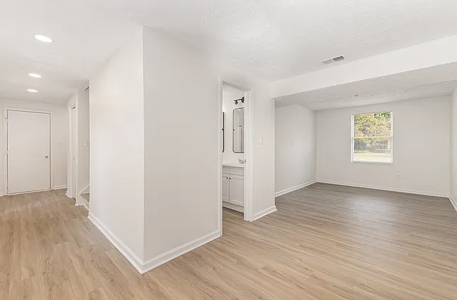 8915 Touchstone Ln — Photo 12