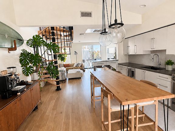 5th image of 700 Main St Unit 17A