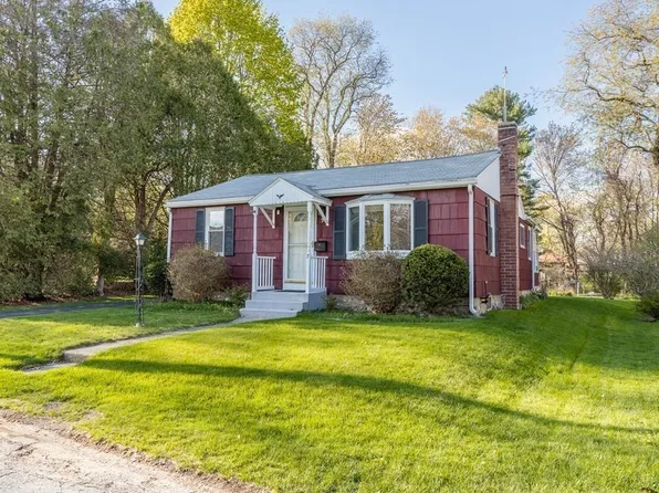 7 Knollwood Cir, Millbury, MA 01527