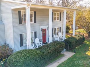 1961 Connelly Springs Rd, Lenoir, NC 28645