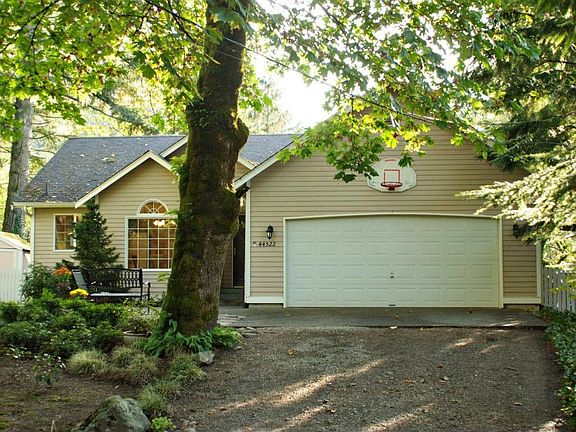 3rd image of 44522 Fir Rd