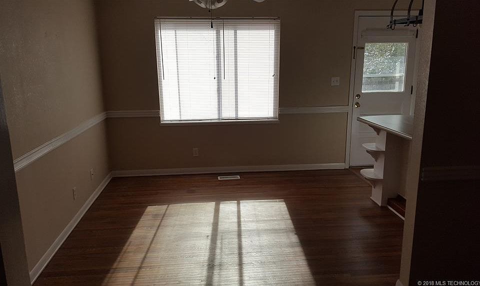 2nd image of 1018 E 54th St S