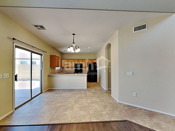 4th image of 6036 W Southgate Ave