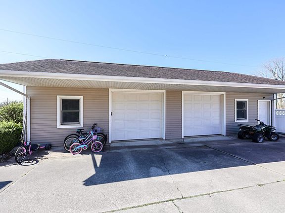 3rd image of 67193 County Road 31