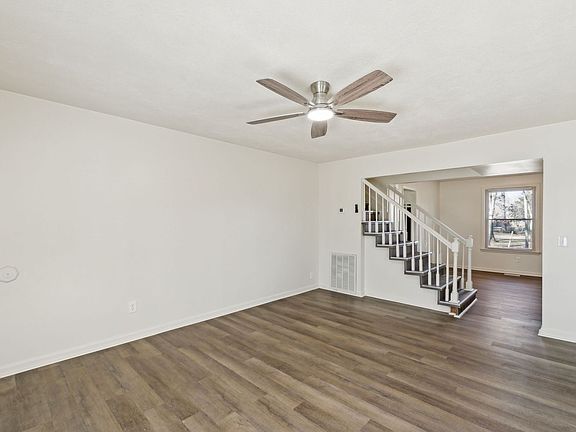 5th image of 1421 Huntington Dr