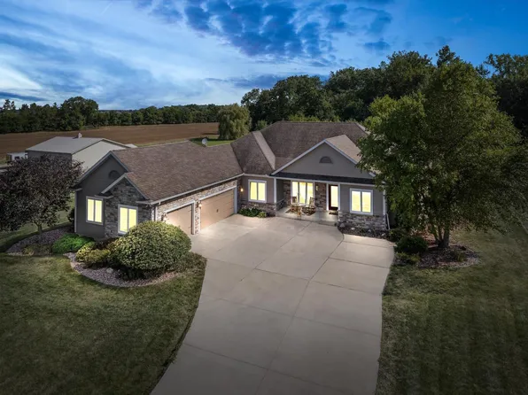 14368 Patterson Rd, Bremen, IN 46506