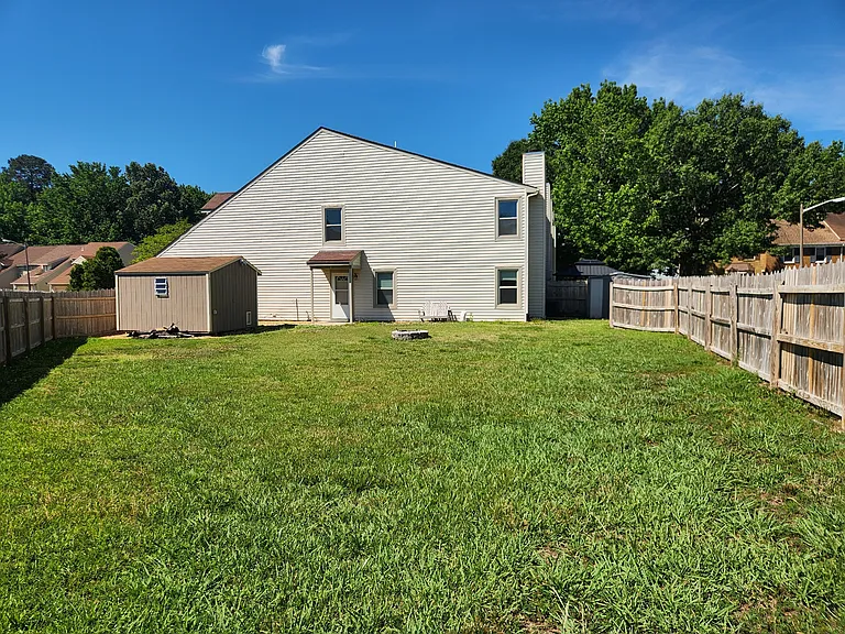 4856 Tunlaw Ct — Photo 2