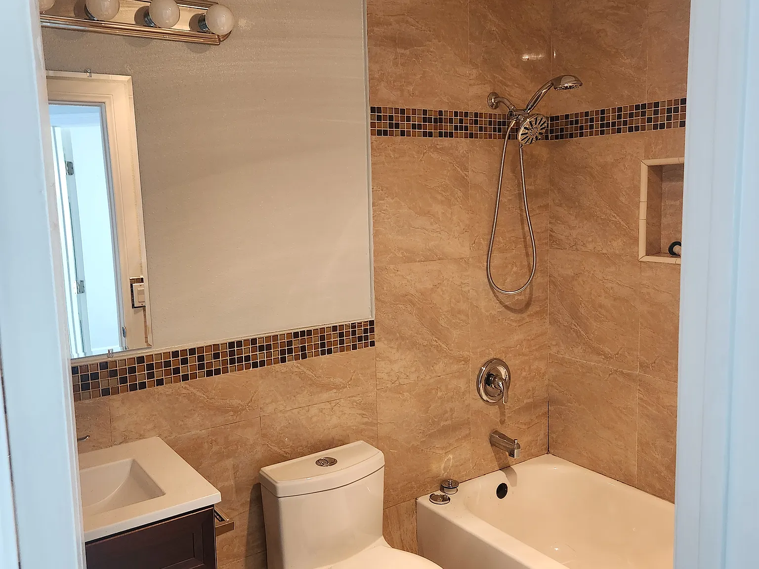 2626 Highland Ave. #5 — Photo 4
