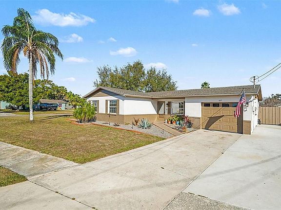 3rd image of 557 Flame Tree Dr