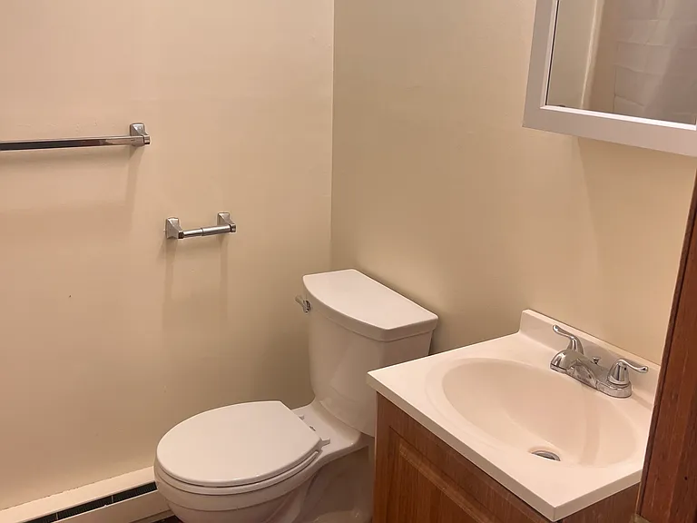 49 Ledyard Ave #1 — Photo 8