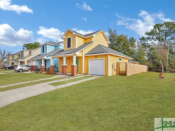 3rd image of 239 E Crescent Drive