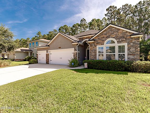 3rd image of 520 GRAMPIAN HIGHLANDS Drive