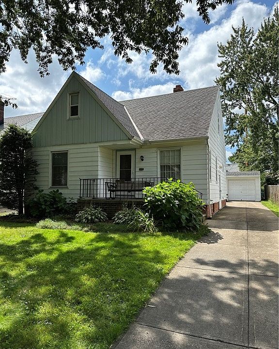 1st image of 3808 W 129th St