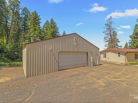 5th image of 40936 Bobcat Ln
