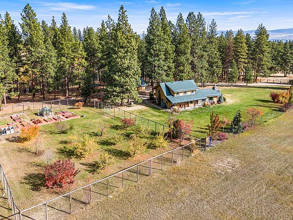 2nd image of 1862 Mountain Meadow Ln
