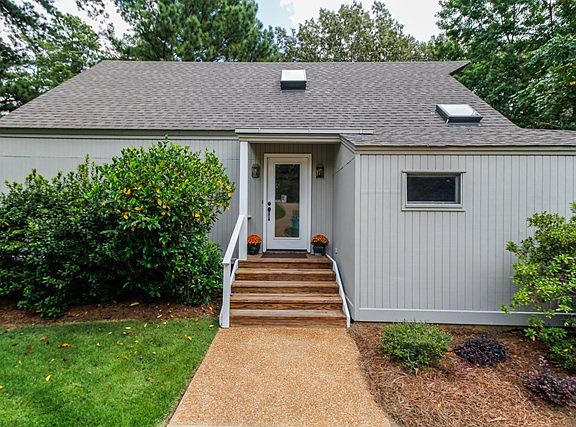 2nd image of 5 Highland Pl