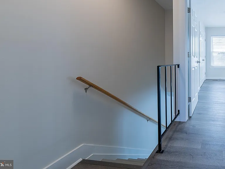 525 Gray Ave #2 — Photo 22