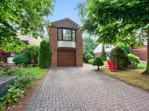 108 Green Briar Rd, New Tecumseth, ON L9R 1R4